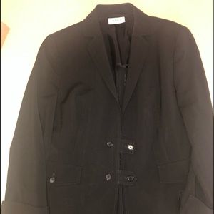 Black long jacket. 2 buttons